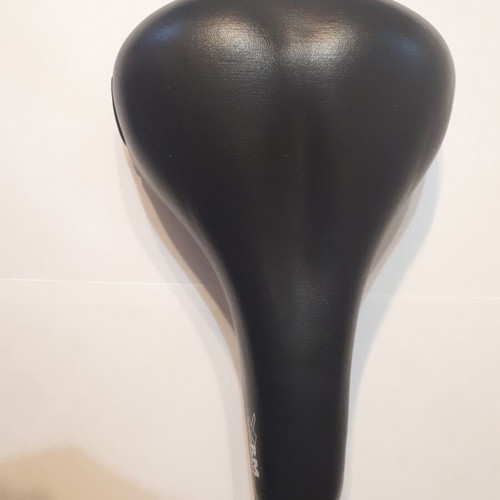 Bicycle saddle like new