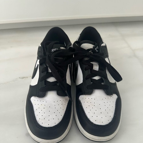 Nike Dunk Kids 35 like new black and white sports shoes