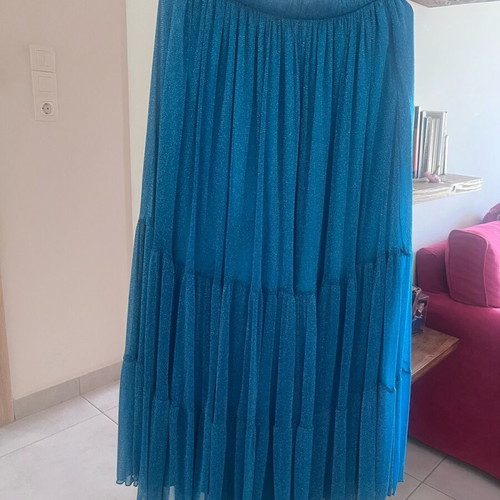 Karavan tulle skirt like new, medium, turquoise
