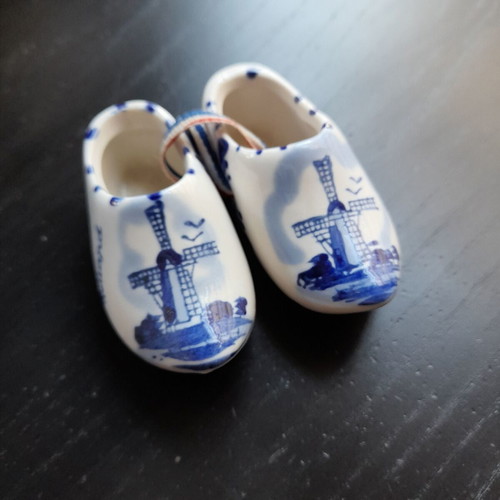 Delft blue clogs from Netherlands like new, 7 cm