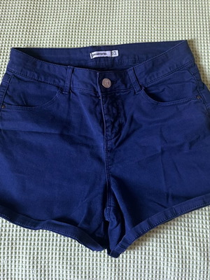 Stradivarius blue shorts like new, sizes XS and S