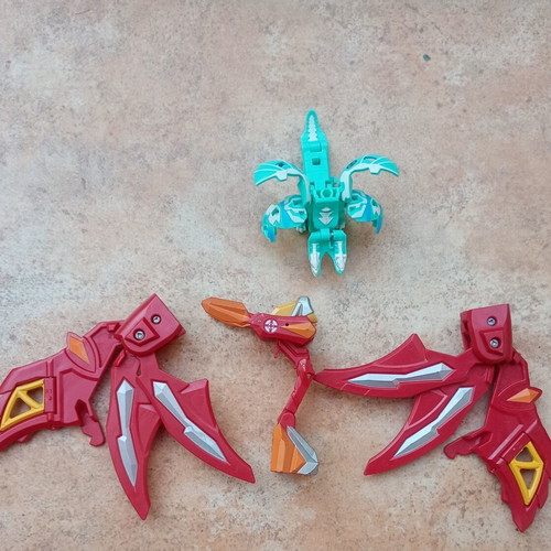 Bakugan figure and gift pieces Bakugan Gundalian Invaders Dragonoid Colossus 2010