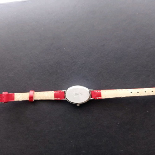 Lip wristwatch women's used, red