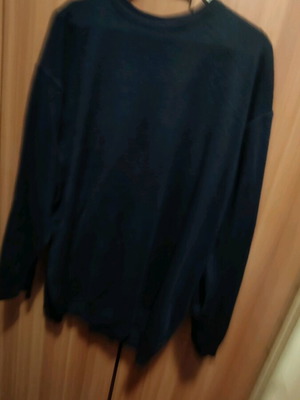 Black pullover used, long sleeve XXL