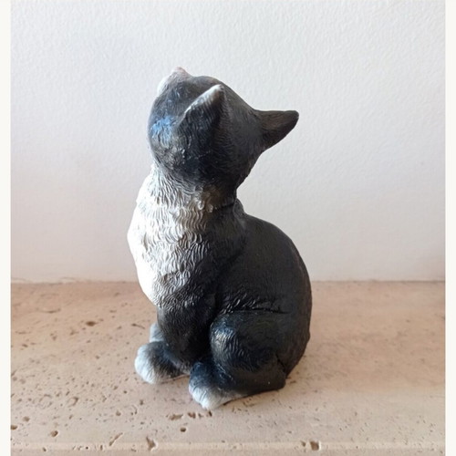 Collectible resin tuxedo cat figure vintage style