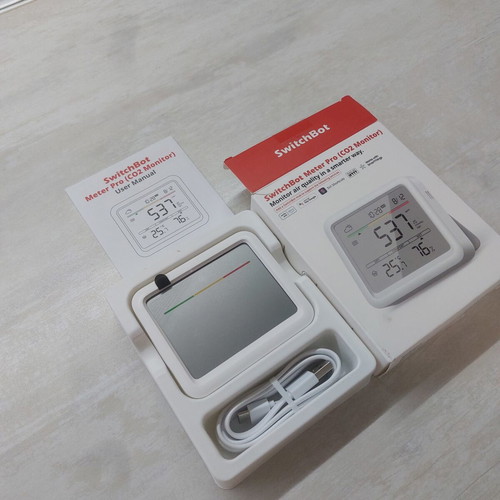 SwitchBot Meter Pro CO2 Monitor 5-in-1 new, full set