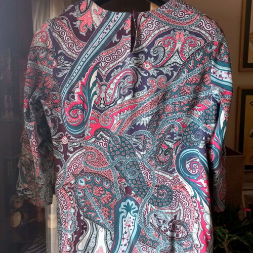 Vilagallo blouse like new, size L, blue and green
