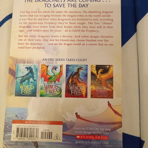 Book Wings of Fire (The Dragonet Prophecy) used