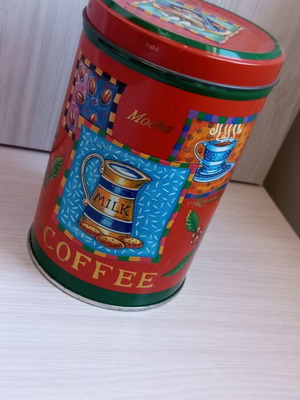 Cookie tin like new