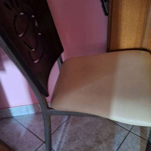 Cafe chair used in good condition