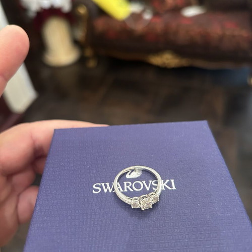 Swarovski ring new