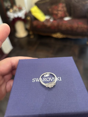 Swarovski ring new
