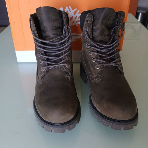 Timberland 6-Inch Waterproof Grey Nubuck Boots, size 41.5