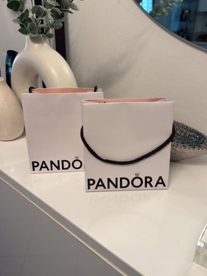 Pandora gift packaging set used