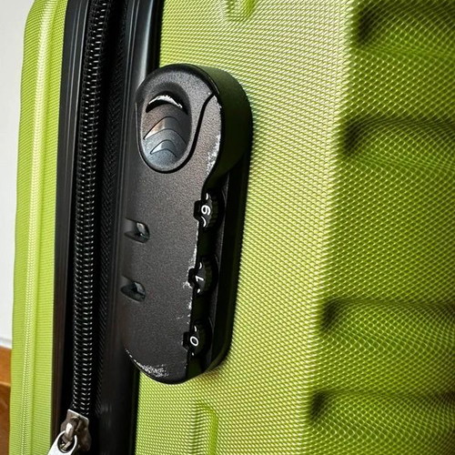 Cabin suitcase green like new with 4 wheels