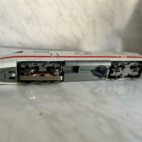 Marklin digital ICE HO train engine and one car used, for repair or parts