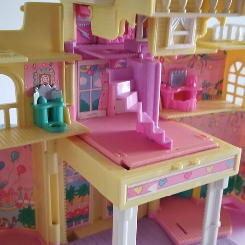 Vintage Bluebird Polly Pocket 1995 Pop Up Party Play House used