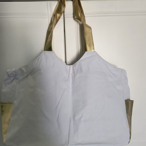 Large beach bag new with broken zipper slider