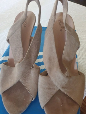 Сандали от велурена кожа сиви номер 37 като нови