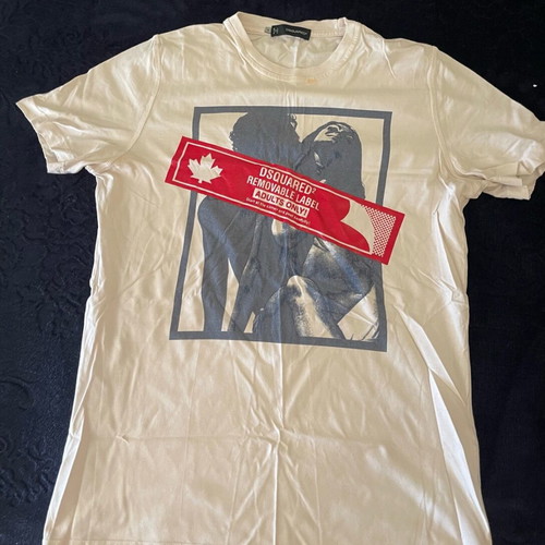 Dsquared2 short sleeve T-shirt authentic medium size unisex like new, white