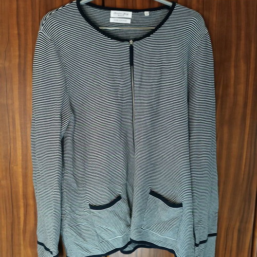 Christian Berg striped zip-up cardigan size 44 like new, white blue