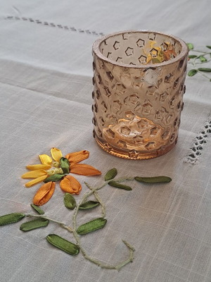 Glass candle holder for tealight new, embossed
