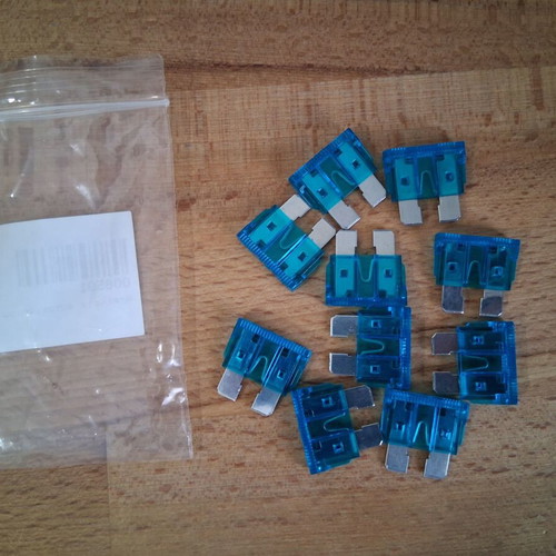 Car fuses set, various amperes, Littelfuse & MTA