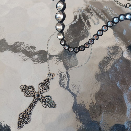 Zara choker necklace and Y2K cross necklace set new