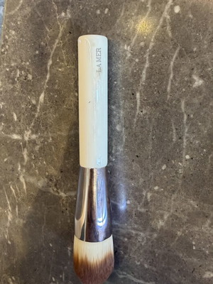 Make up brush La Mer foundation like new