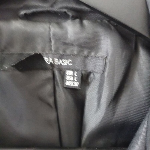 Zara Waterproof Coat Size Large Like New Black