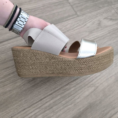 Beige and gold platforms like new, size 39