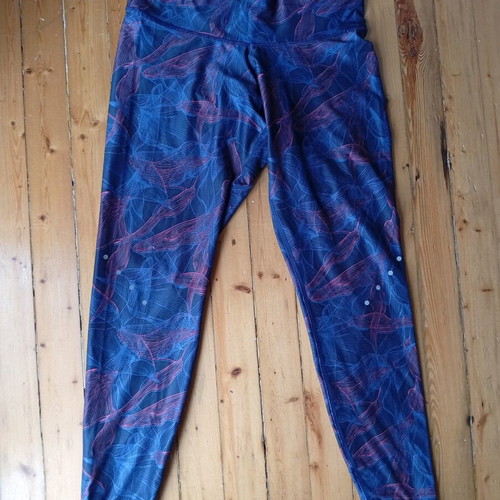 Sports leggings like new, blue with striking print, size L