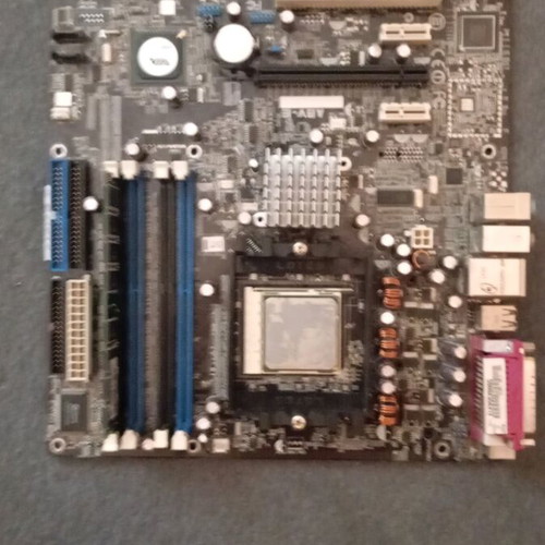 Asus A8V-E SE motherboard used with processor, functional