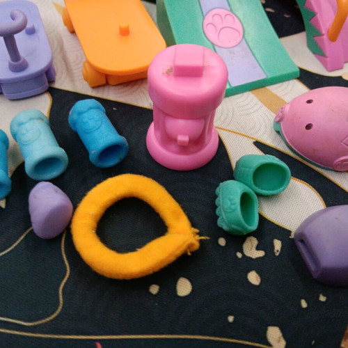 Littlest Pet Shop skate park like new set without pets