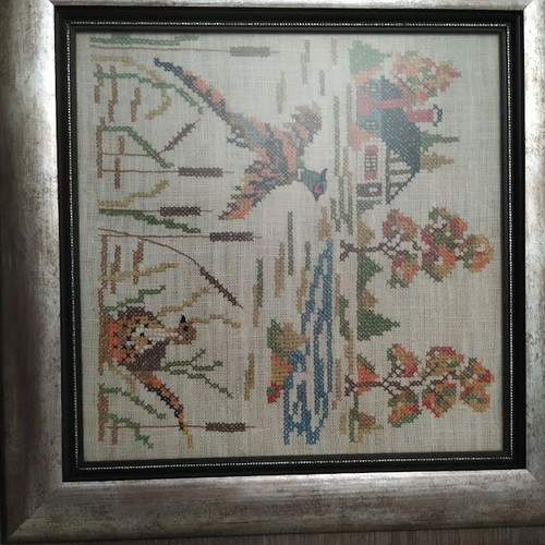 Set of 4 embroidered frames with the 4 seasons in wooden frame like new