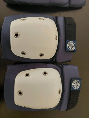 Set Miller Large protective gear for skateboard, rollers, adult bike like new