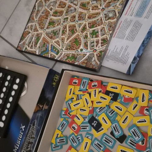 Scotland Yard and Twister board games, set of 2