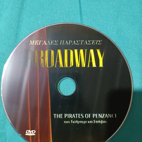 Broadway The Pirates of Penzance DVD like new