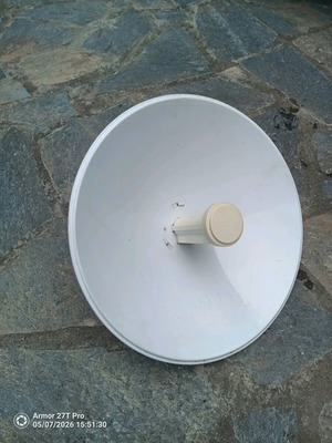 Ubiquiti Powerbeam M5 400 σαν καινούργιο, κεραία wifi 5GHz, 2 κομμάτια με τροφοδοτικά