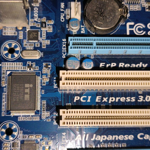 Μητρική πλακέτα LGA 1155 με Intel Core i5-2400 και RAM Corsair μεταχειρισμένη