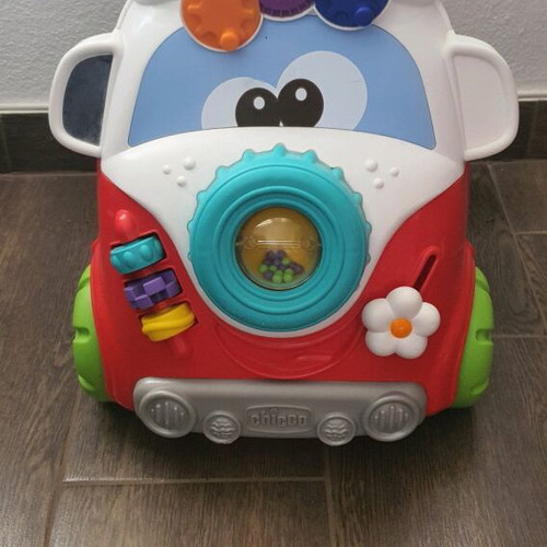 Chicco ride-on car like new