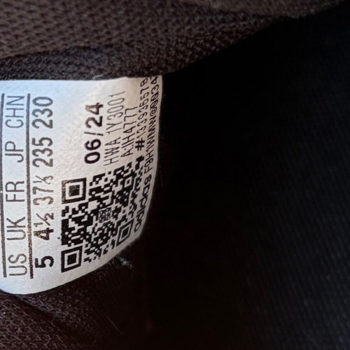 Adidas athletic shoes like new, size 37, black and white