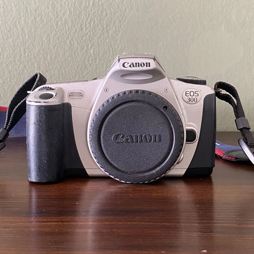 Canon EOS 300 (Rebel 2000) SLR camera body used