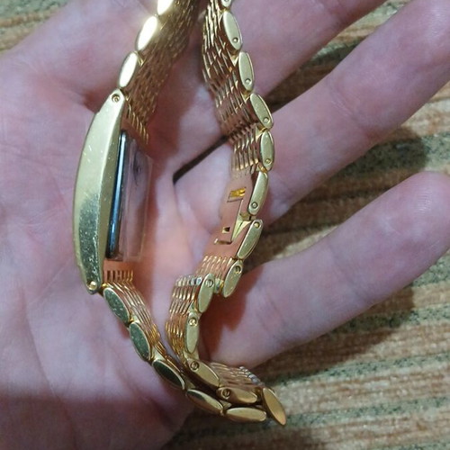 Freelook HA1044G/9 women's watch used, gold color
