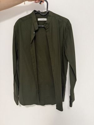 Vitorio Chaki shirt size small, like new, green