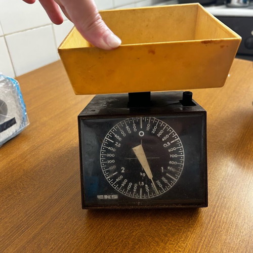 Analog scale used