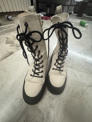 Women's boots size 39 like new