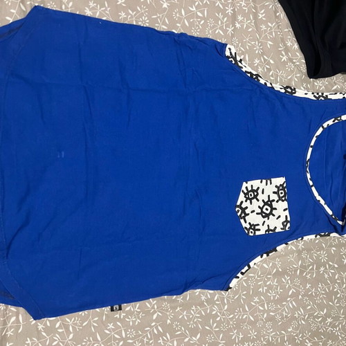 Sleeveless athletic tank top size large T-shirt sleeveless size Large Color royal blue 100% cotton