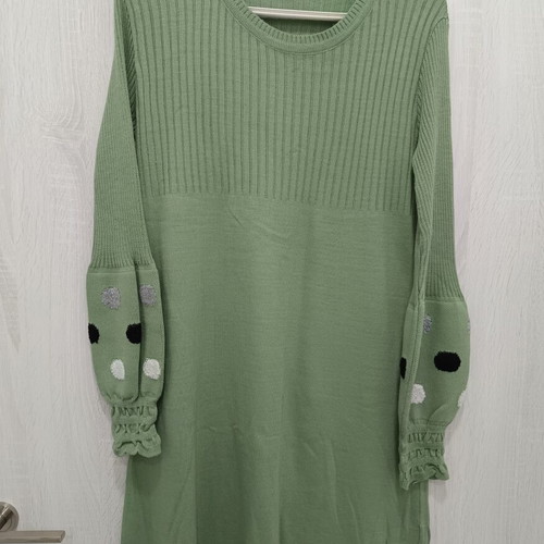 Knitted dress with unique sleeve, green, size M