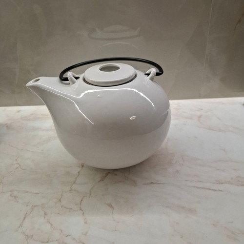 Teapot like new